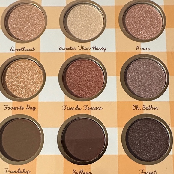 3/$60 🌸 Disney Winnie the Pooh Eyeshadow Palette - Yellow - Picture 9 of 9